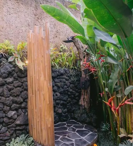 ヴィラ Makerti Bali~bamboo House Selat