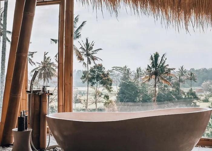 Makerti Bali~bamboo House ヴィラ *