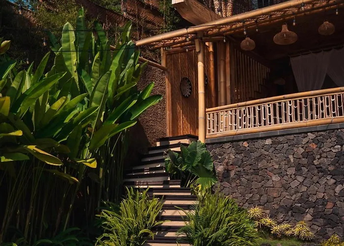Makerti Bali~bamboo House ヴィラ